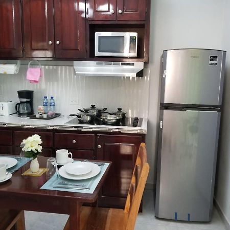 בליז סיטי Royal View Apartment Plus מראה חיצוני תמונה